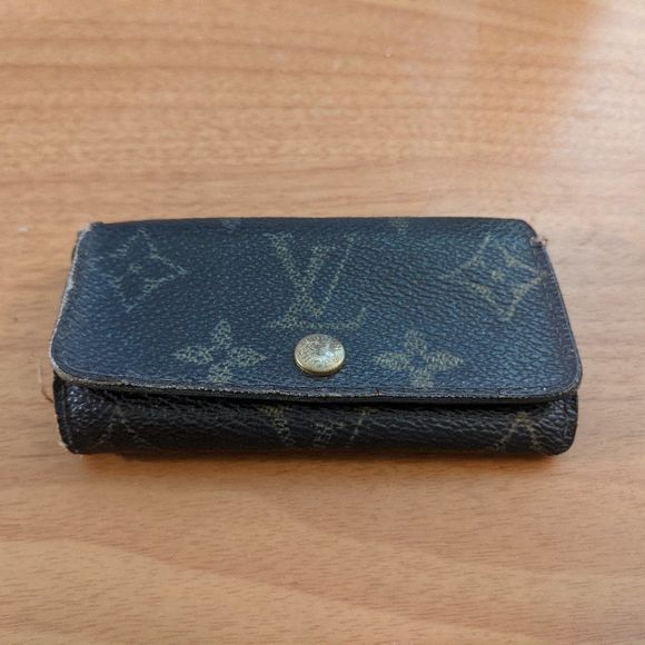 Louis Vuitton Accessories - Louis Vuitton Monogram Key Holder/Wallet #446💥PRICE DROP💥